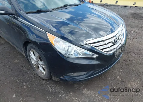 2013 Hyundai Sonata Limited z USA, uszkodzony, nr VIN 5NPEC4AC4DH608982